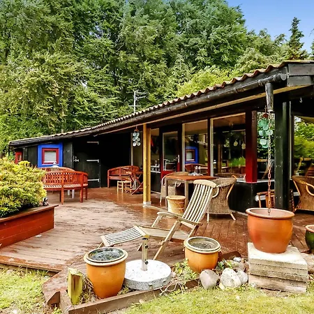 Charming Vacation On Large Grounds * Spodsbjerg